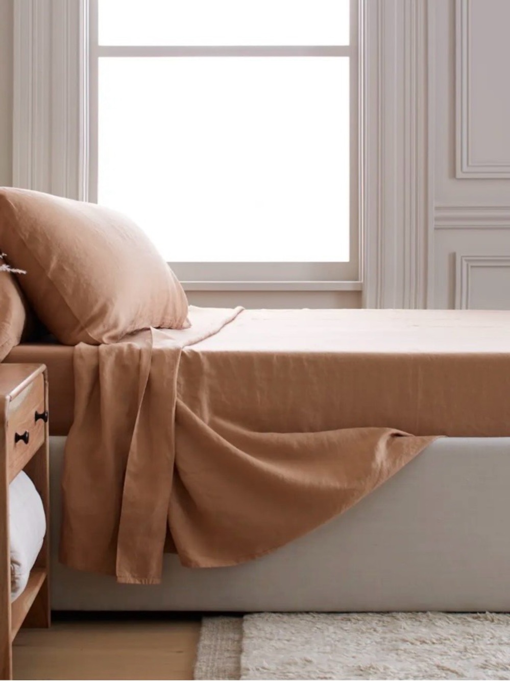 NWT Quince European Linen 4 Piece Sheet Set, Queen (Desert Sunset)